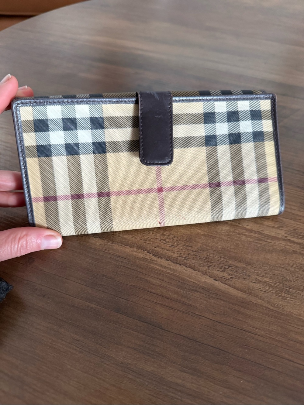 Authentic retro Burberry “Nova Check” luxury wallet